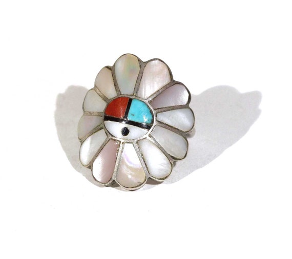Vintage Zuni Sun Face Mother of Pearl  Ring