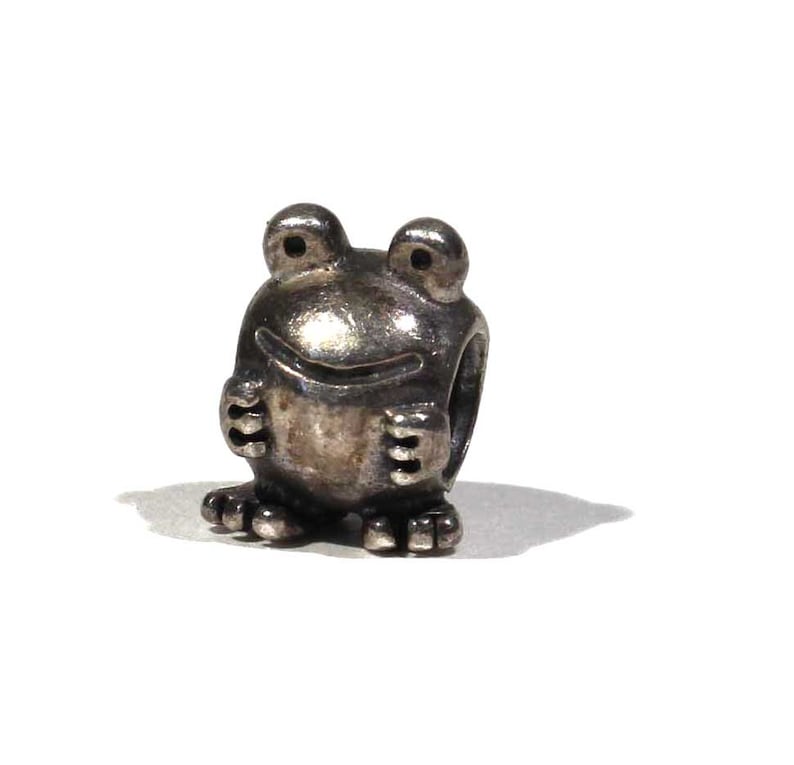 pandora frog pandora frog