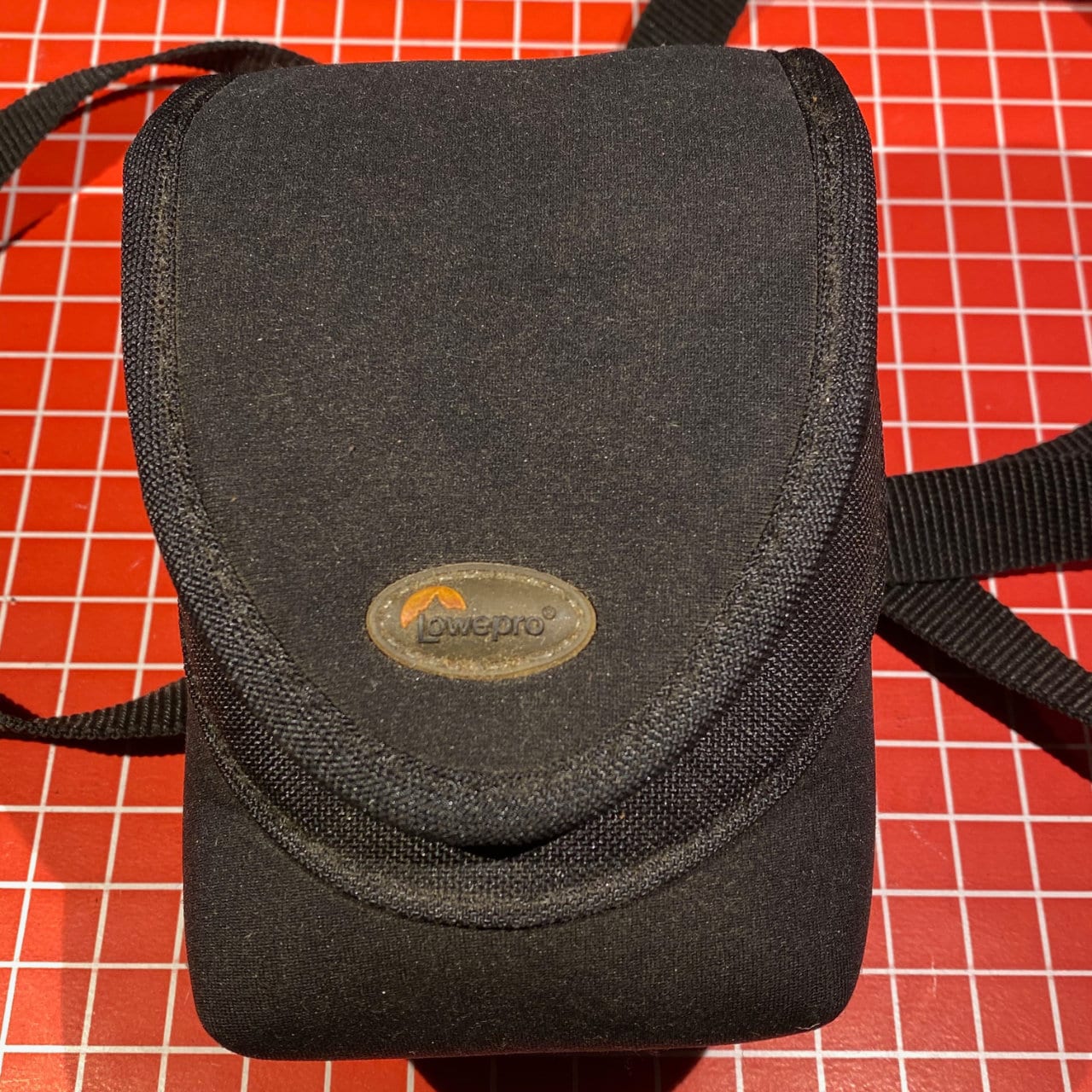 Vintage 1990s 00s Lowepro Black Point 