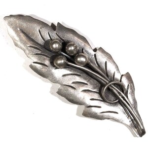 Large Vintage Damaso Gallegos Sterling Mexico Silver 3D Leaf Brooch Pin