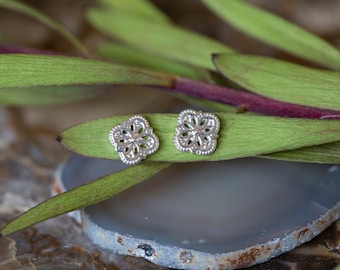 Clover Quatrefoil Vintage Inspired Sterling Silver or 14k Solid Gold Stud Earrings