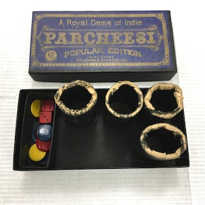 Antique Parcheesi Royal Game of India Popular Edition 1938,  Wood Dice Photo Prop Great Graphics