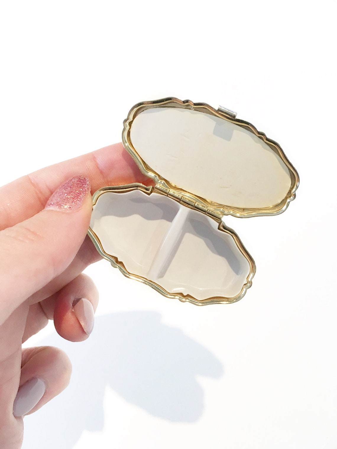 Japanese Victorian Pill Box made in Japan, Oval Scalloped Design W