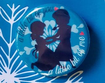 FROST Musikalen En liten bit av dig Elsa och Anna Nål, Knapp, Märke, Magnet, Musikalteater