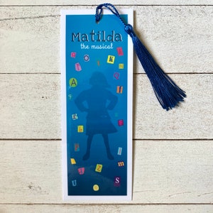 Marcapáginas inspirado en el musical Matilda, teatro musical