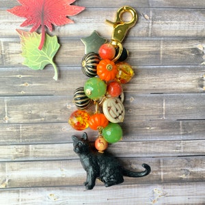 Charm para bolso de gato negro de Halloween embrujado de Lenora Dame - Charm para llavero