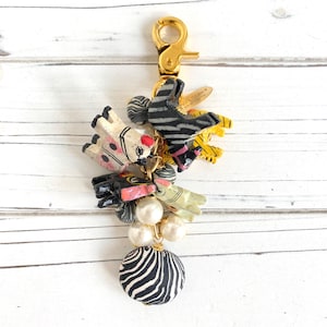 Lenora Dame Wood Safari Animal Keychain