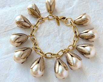 Lenora Dame Classic Bead Cap Charm Bracelet - Shiny Cream Pearl