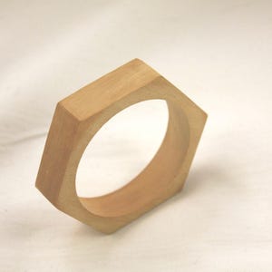 Lenora Dame Rohmaterialien 6 Stück polygonales Armband aus Rohholz, leicht ovale Manschette
