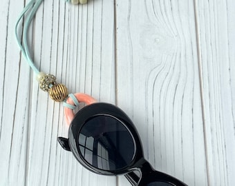Lenora Dame Coastal Sunglasses Catcher/Eyeglasses Catcher - Stocking Stuffer - Secret Santa - Coworker and Teacher Gift