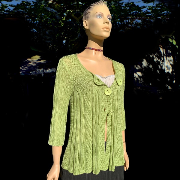 Early 2000’s Fitted Tinker Bell Green Flare Cardigan Chunky Buttons Women’s Medium Knitwear Quarter Sleeves Button Up Knit Long Sleeve Vest