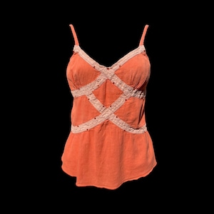 Canotta in cotone rosa Y2K Boho, scollatura delicata con rifiniture all'uncinetto, paillettes, spalline sottili, canotta hippie boho, sottoveste Pixie Fairy Egirl anni 2000