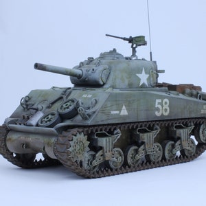 ProBuilt Model M4A3 Sherman tank /w 105mm WW2 1:35 (Built and painted by Professional skills)