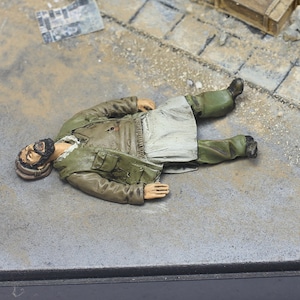 Painted Figure Fallen Arabian Warrior 1:35 scale (Built and painted by Professional skills)