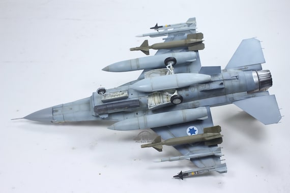キネティック 1/48 イスラエル空軍 F-16Cブロック40IDFバラーク プラモデル KNE48012 Amazon | キネティック 1/48 イスラエル空軍 F-16C ブロック 40