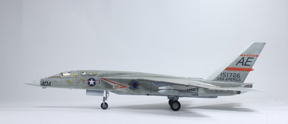 US Navy RA-5C Vigilante Vietnam War 1:48 (built and Painted