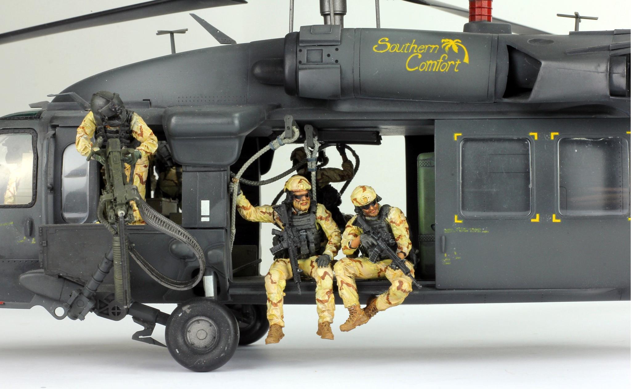 ハンドメイド 1:35 MH-60L ブラックホーク モデル（乗員付き） - Etsy 日本