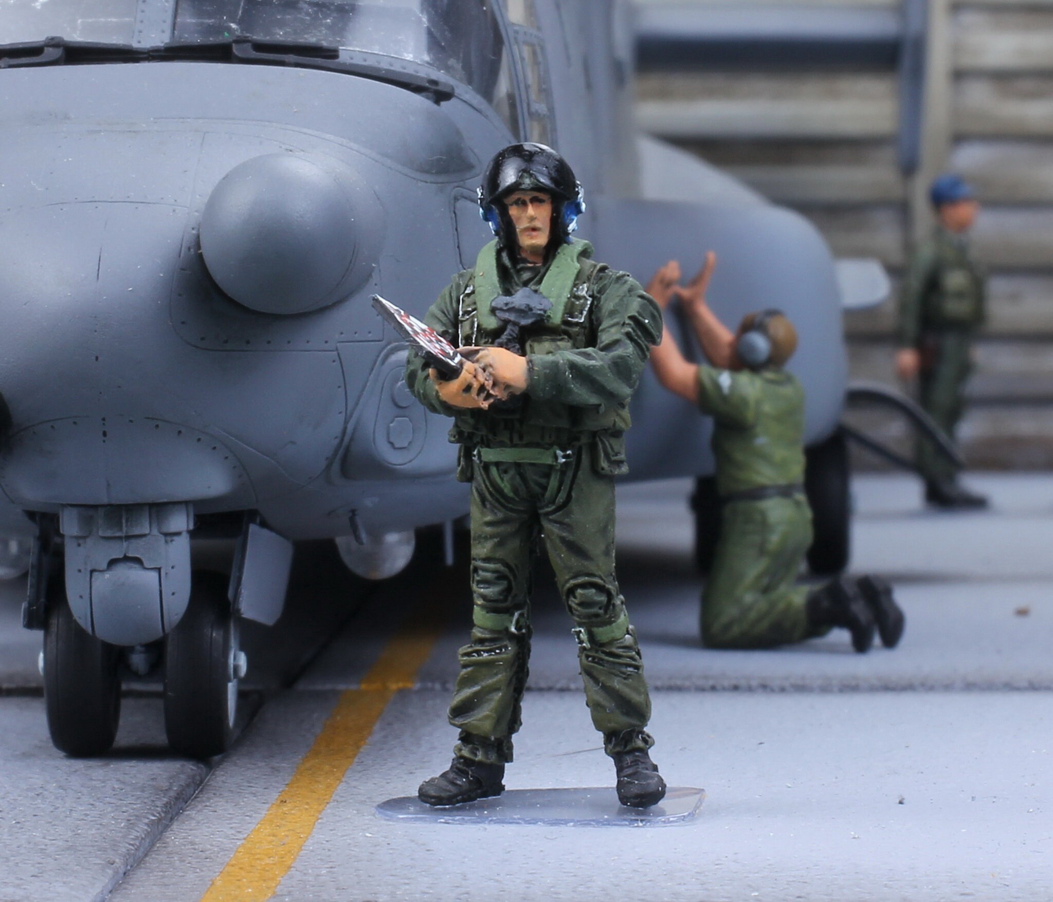 Painted US Navy Pilot Figures: 1/48 Scale Resin Model Set - Etsy
