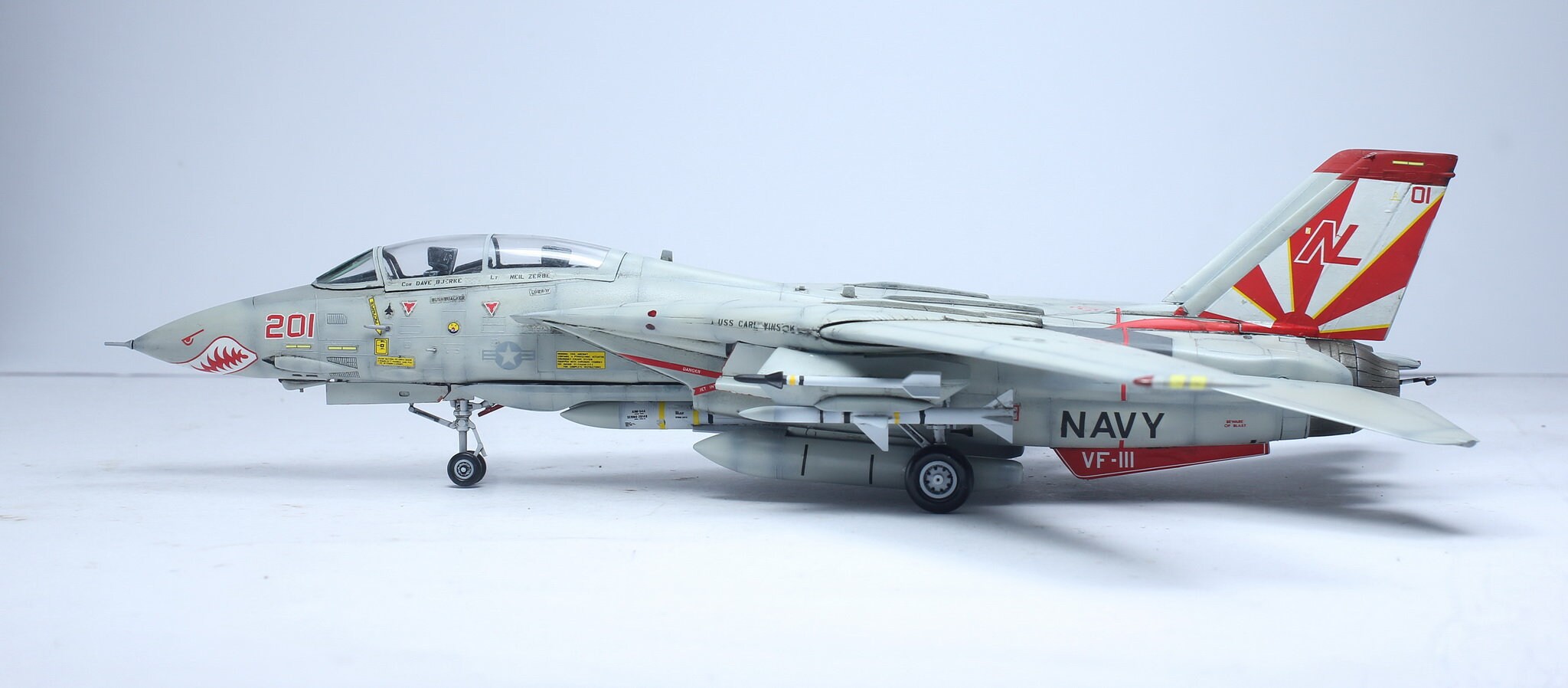 US Navy F-14A Tomcat Sundowner 1:72 Pro Built Model (built and