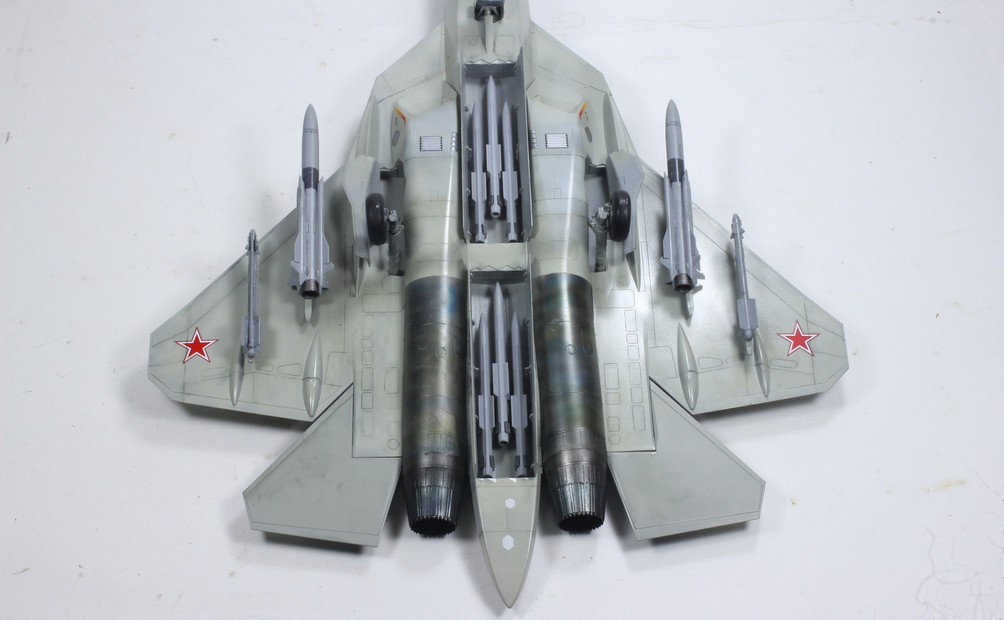 ロシアの SU-57 フェロン モダンウォー 1:48 を予約注文 (プロの ロシアの SU-57 フェロン モダンウォー 1:48 を予約注文 (プロの