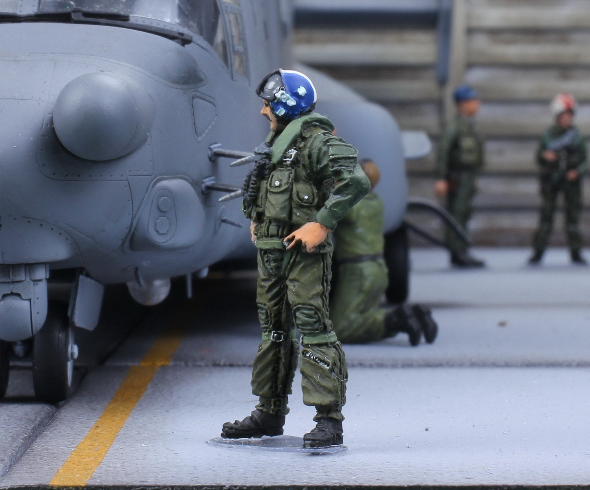 Painted US Navy Pilot Figures: 1/48 Scale Resin Model Set - Etsy