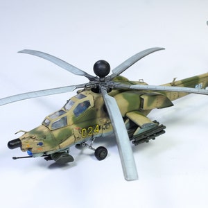 1/48 ズベズダ 4823 - ソビエト攻撃ヘリコプター Mi-24 V/VP