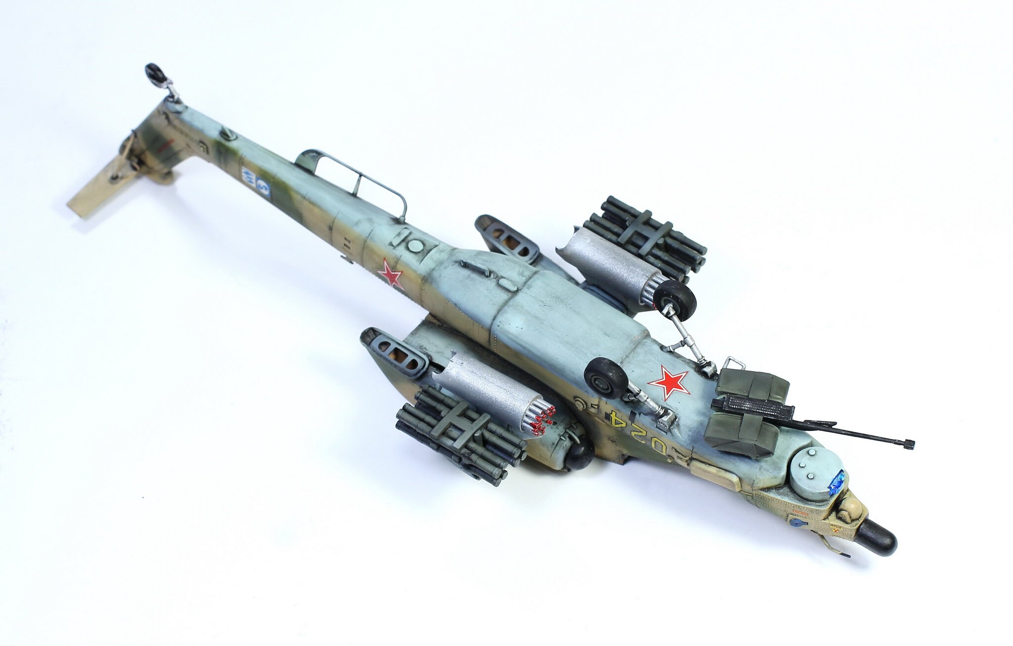 ヘリコプター ロシア ミル Mi-28N ナイト ハボック 1:72 プロ ヘリコプター ロシア ミル Mi-28N ナイト ハボック 1:72 プロ