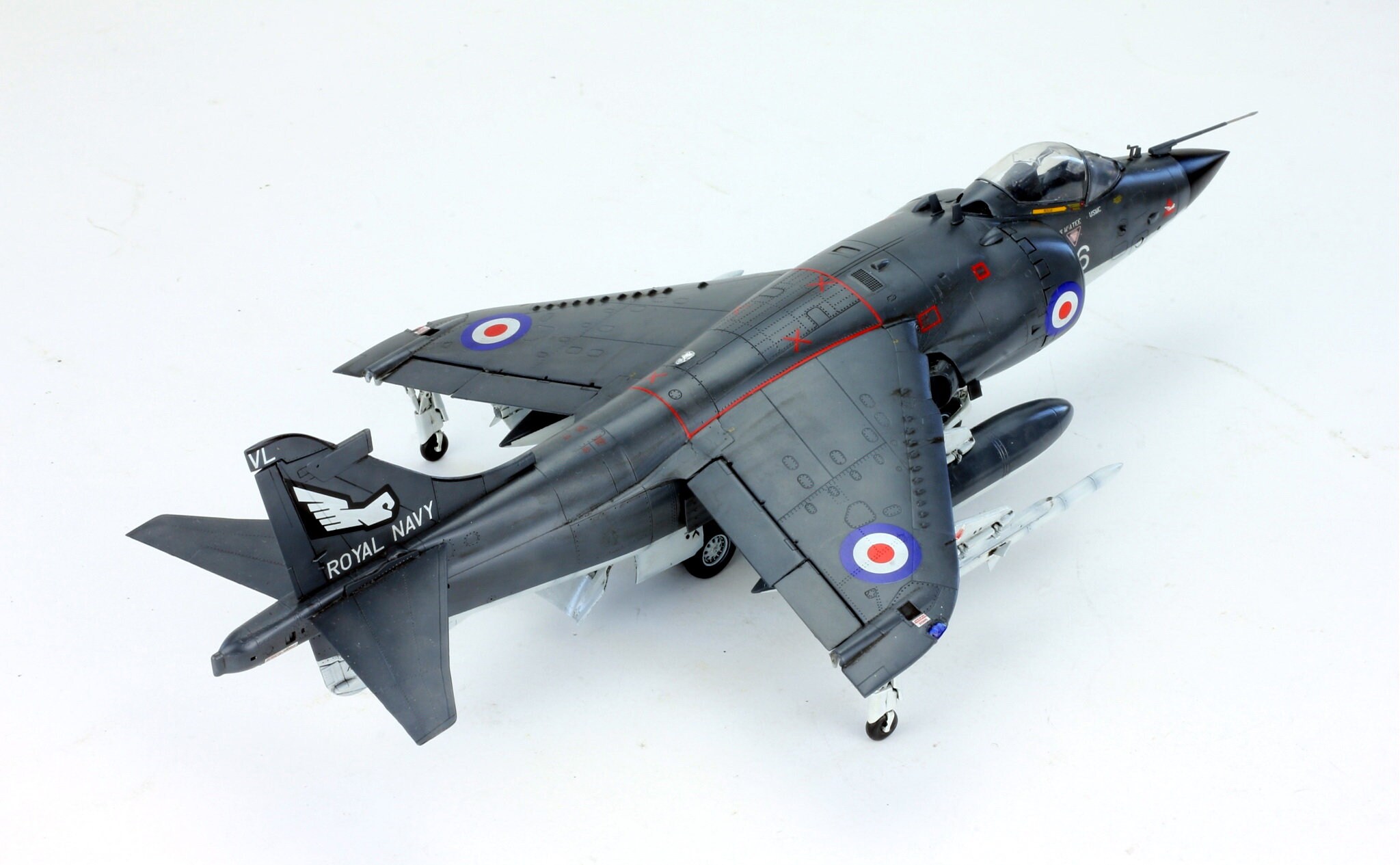 イギリス海軍シーハリアー FRS.1 1:48 プロビルドモデルを予約注文