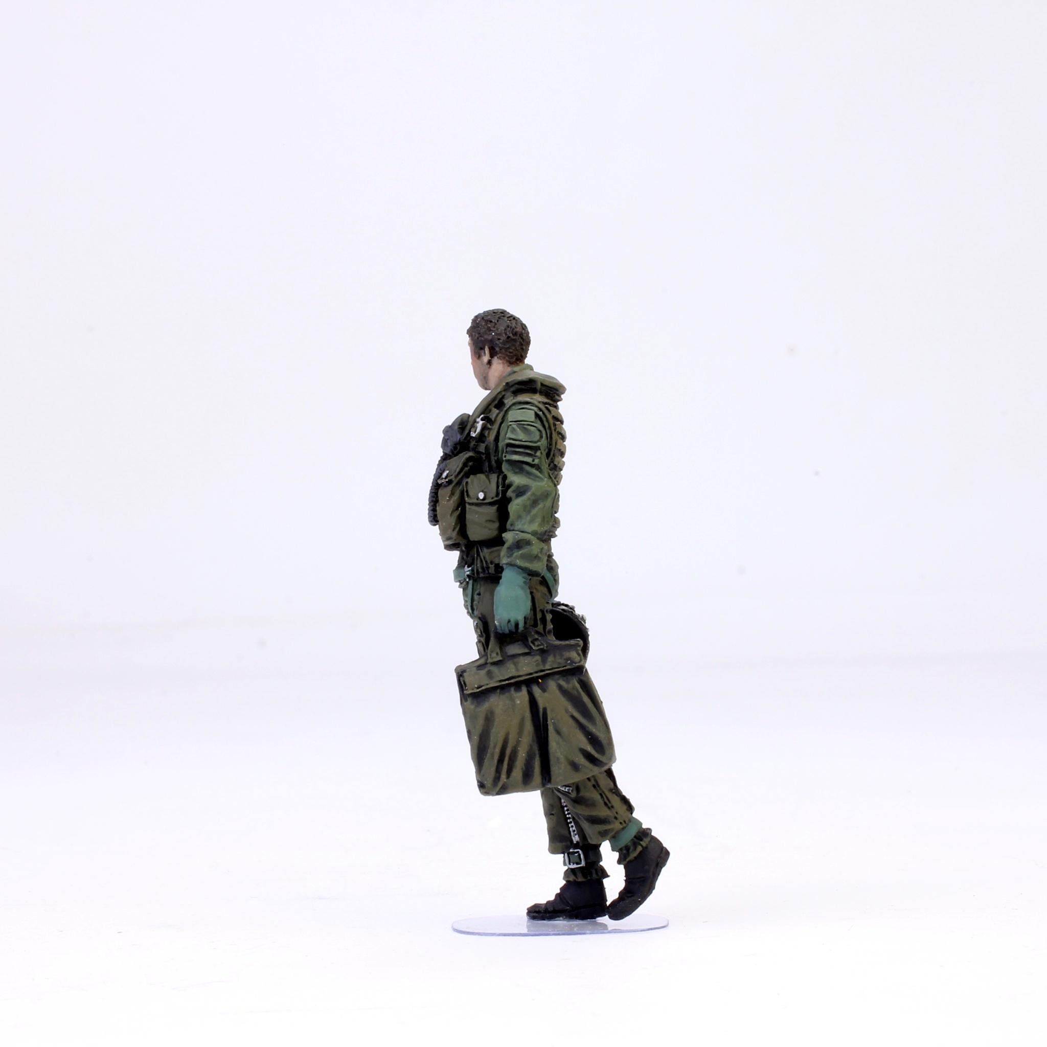 Painted USAF Fighter Pilot Figure: 1/32 Scale Resin Model - Etsy