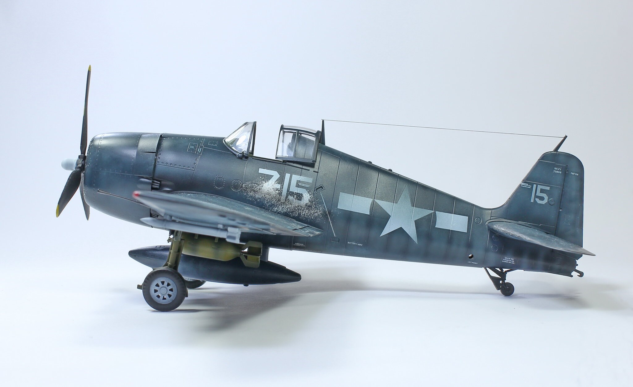 アメリカ海軍 グラマン F6F-5N ヘルキャット 第二次世界大戦 1/48