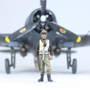 Painted figure USAAF Pilot WWII 1:48 (Built and painted by Professional skills)