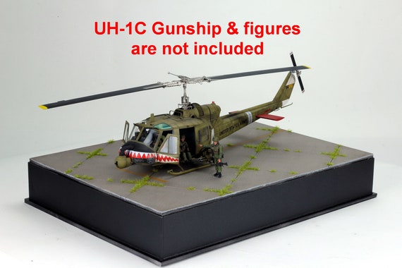 プロビルド 1/35 ヘリコプター飛行場ジオラマベース (UH1 ヒューイ