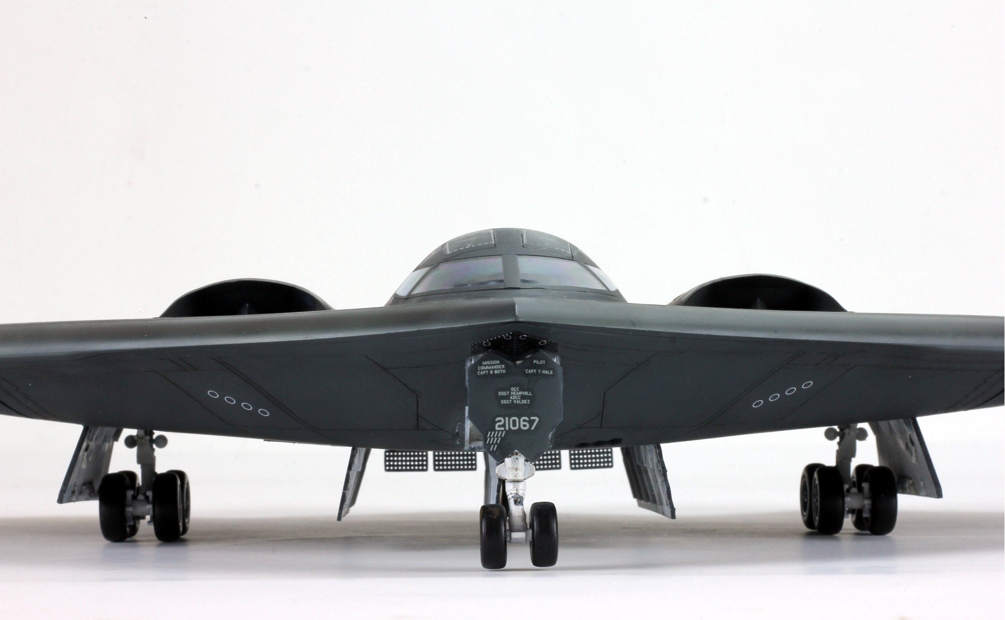 ProBuilt モデル 1:72 USAF B-2A スピリット ステルス爆撃機