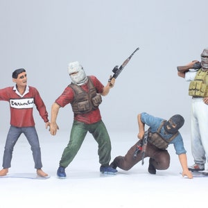 Painted Iraqi Warriors Figures: 1/35 Scale Model Set