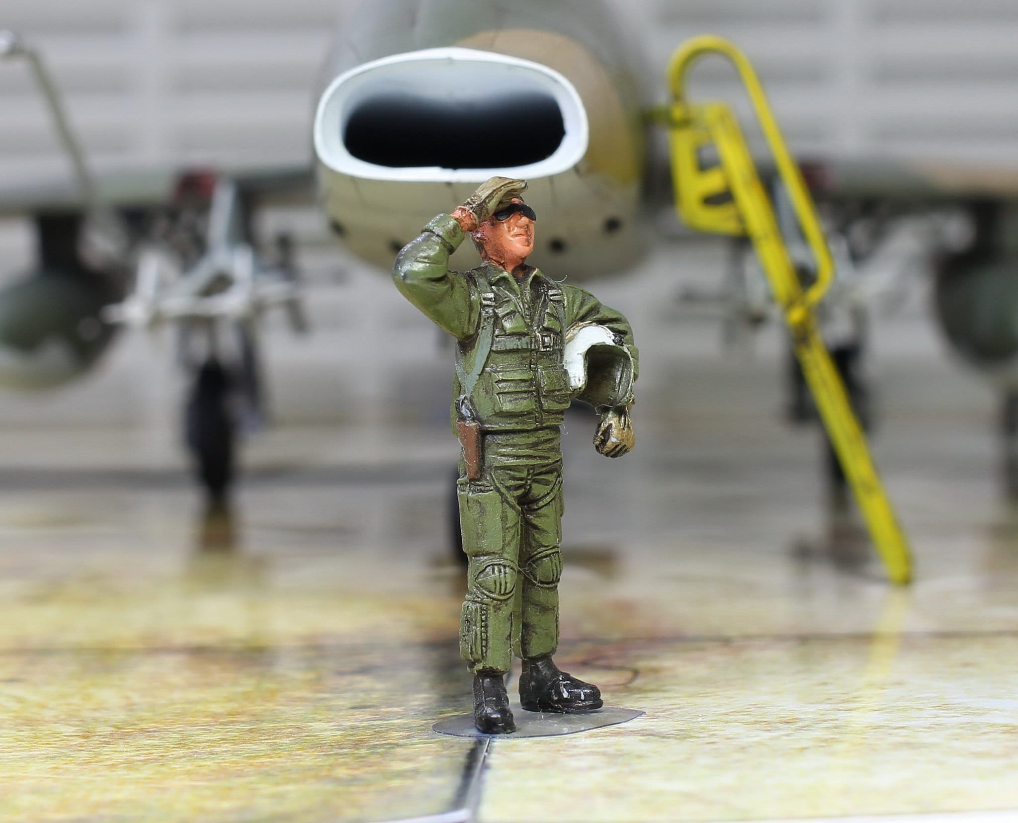 Painted Figure Modern US Navy Pilot 1:48 (built and Painted by