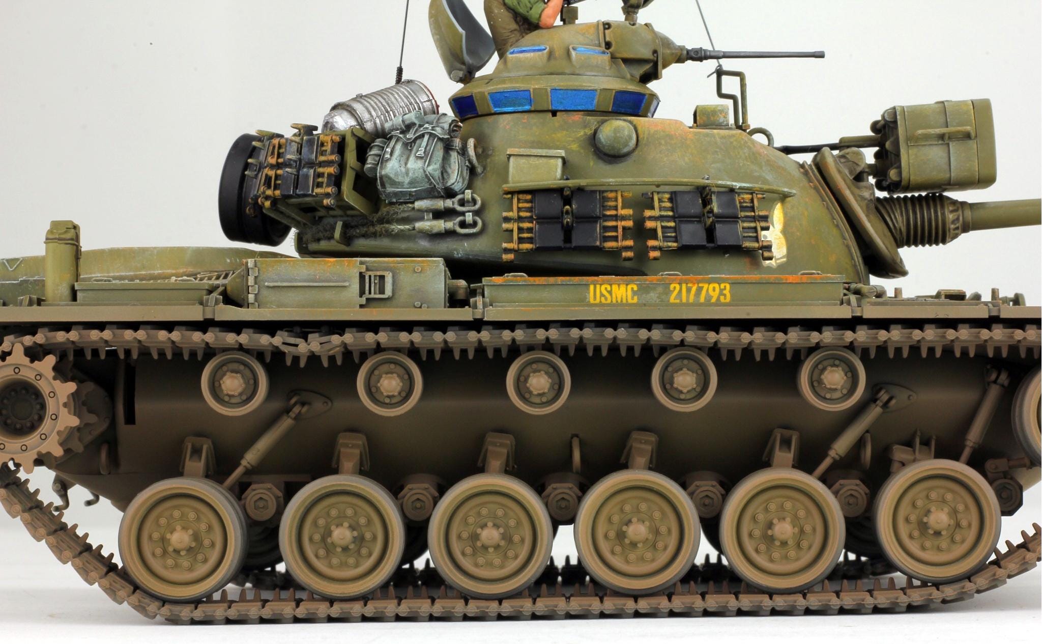 ProBuilt モデル 1:35 米海兵隊 M48A3 パットン / 砲手付き ベトナム