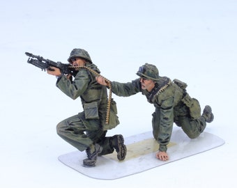 英国軍隊フィギュアセット Vintage W Britain Set of Seven Toy Soldiers. The 22nd Cheshire