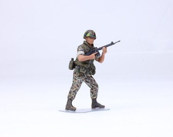 塗装済みフィギュア ARVNレンジャー サイゴン 1968 戦闘シーン (4体