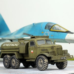 ProBuilt ZiL-157 Russian Truck Aircraft Fuel 1:72 (Built and painted by Professional skills)