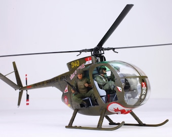 ProBuilt モデル (希少) OH-6A Cayuse /w 04 Crew in Vietnam war 1:35
