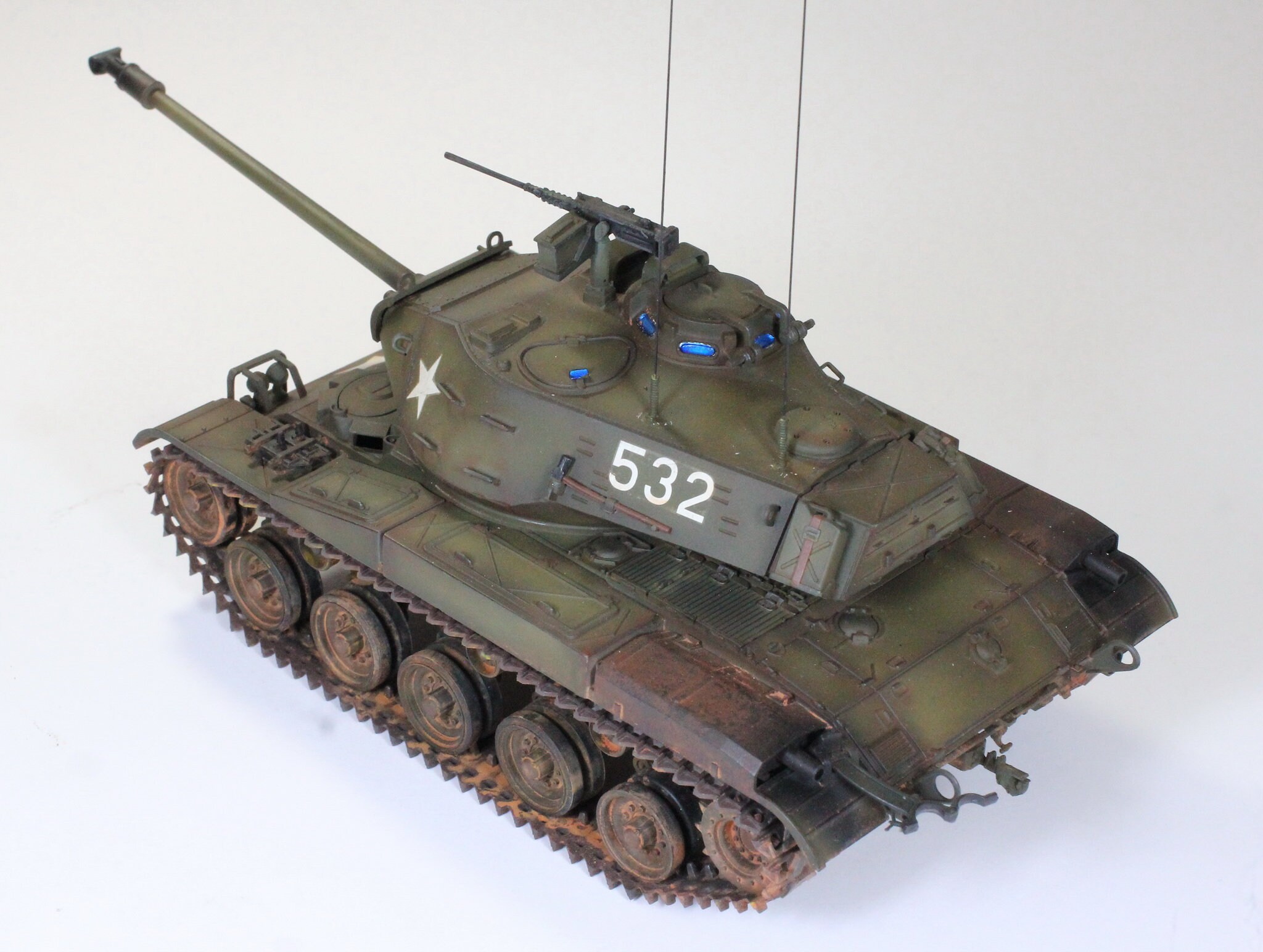 M-41 ウォーカーブルドック アメリカ陸軍中戦車 1/42 モーター付