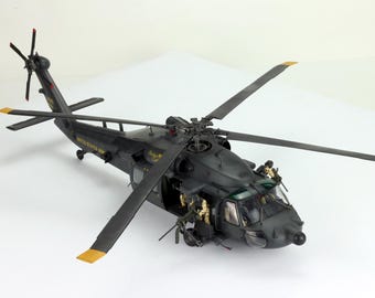 ハンドメイド 1:35 MH-60L ブラックホーク モデル（乗員付き） - Etsy 日本