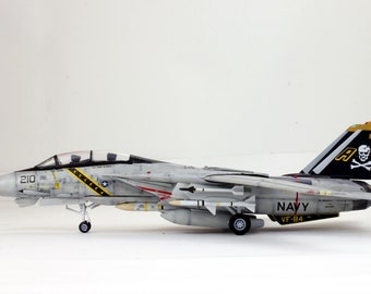 US Navy F-14A Tomcat Jolly Rogers 1:72 Pro Built Model (built and