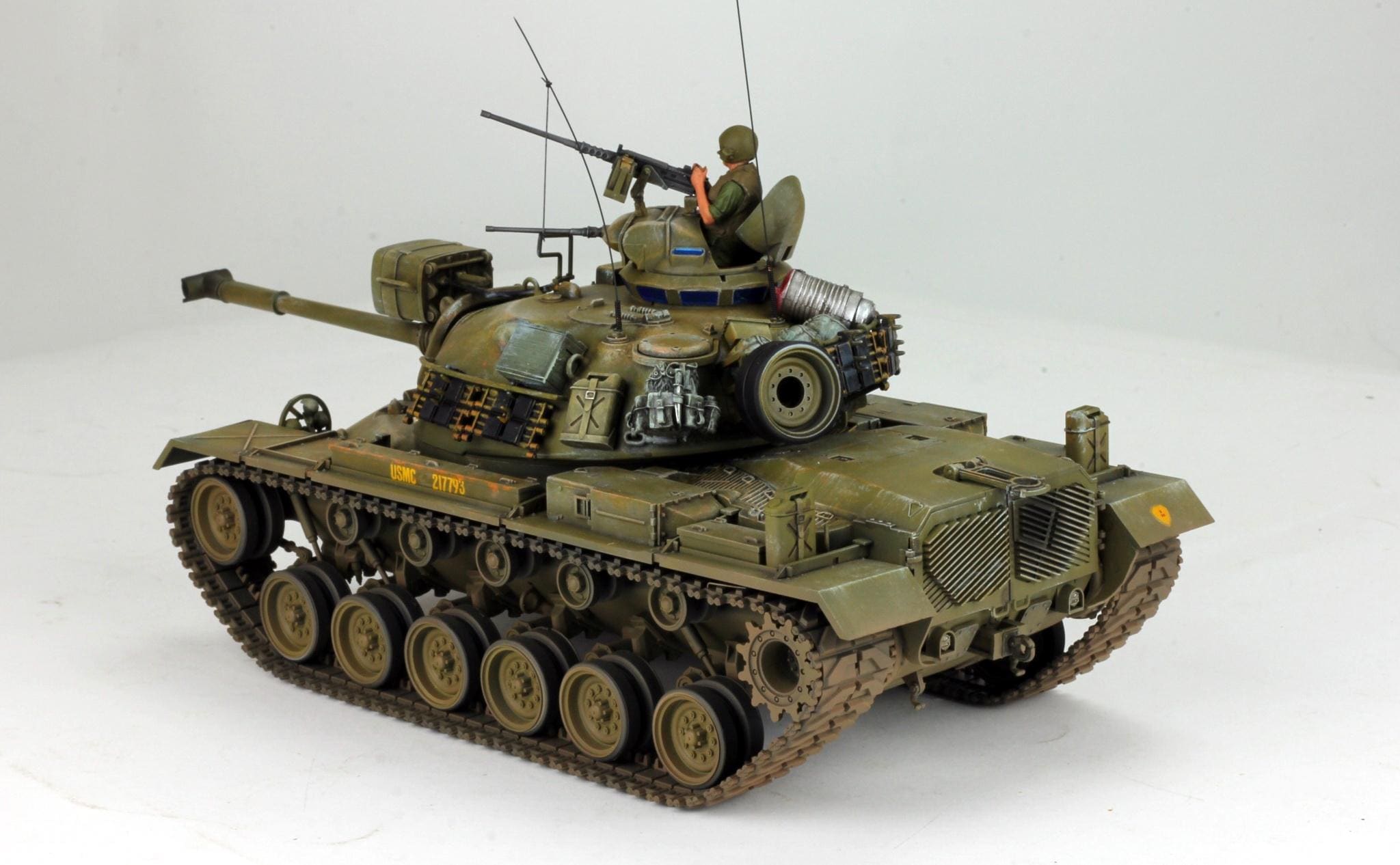 ProBuilt モデル 1:35 米海兵隊 M48A3 パットン / 砲手付き ベトナム