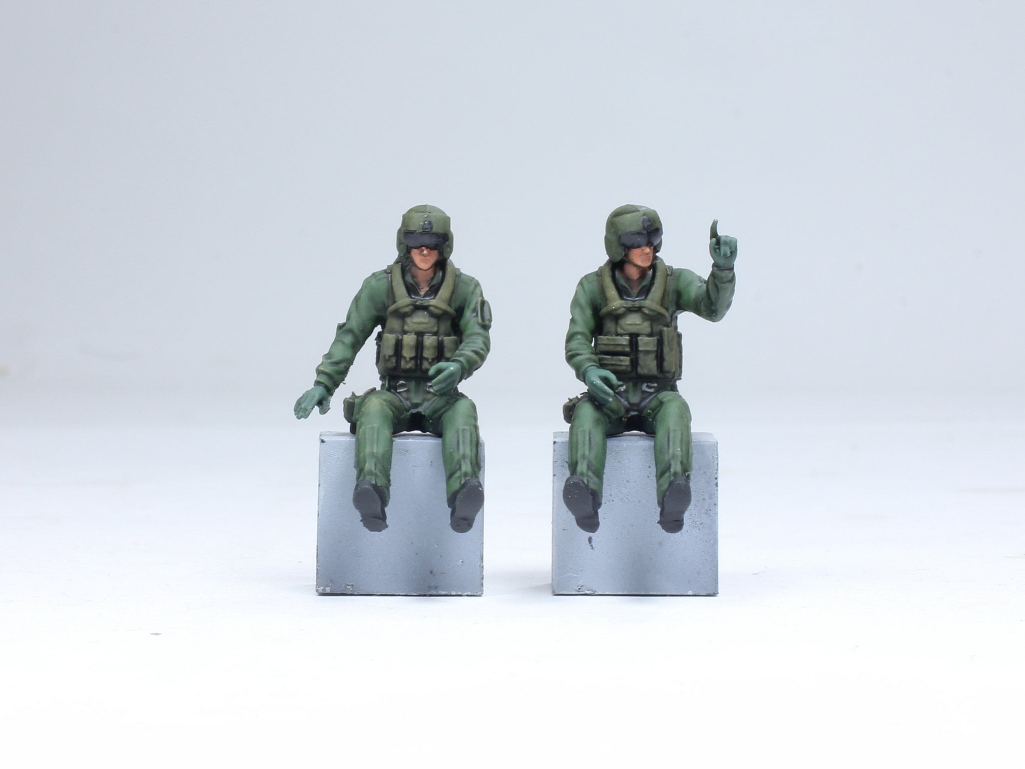 塗装済みアメリカ軍ヘリコプターパイロットフィギュア（AH-1Z