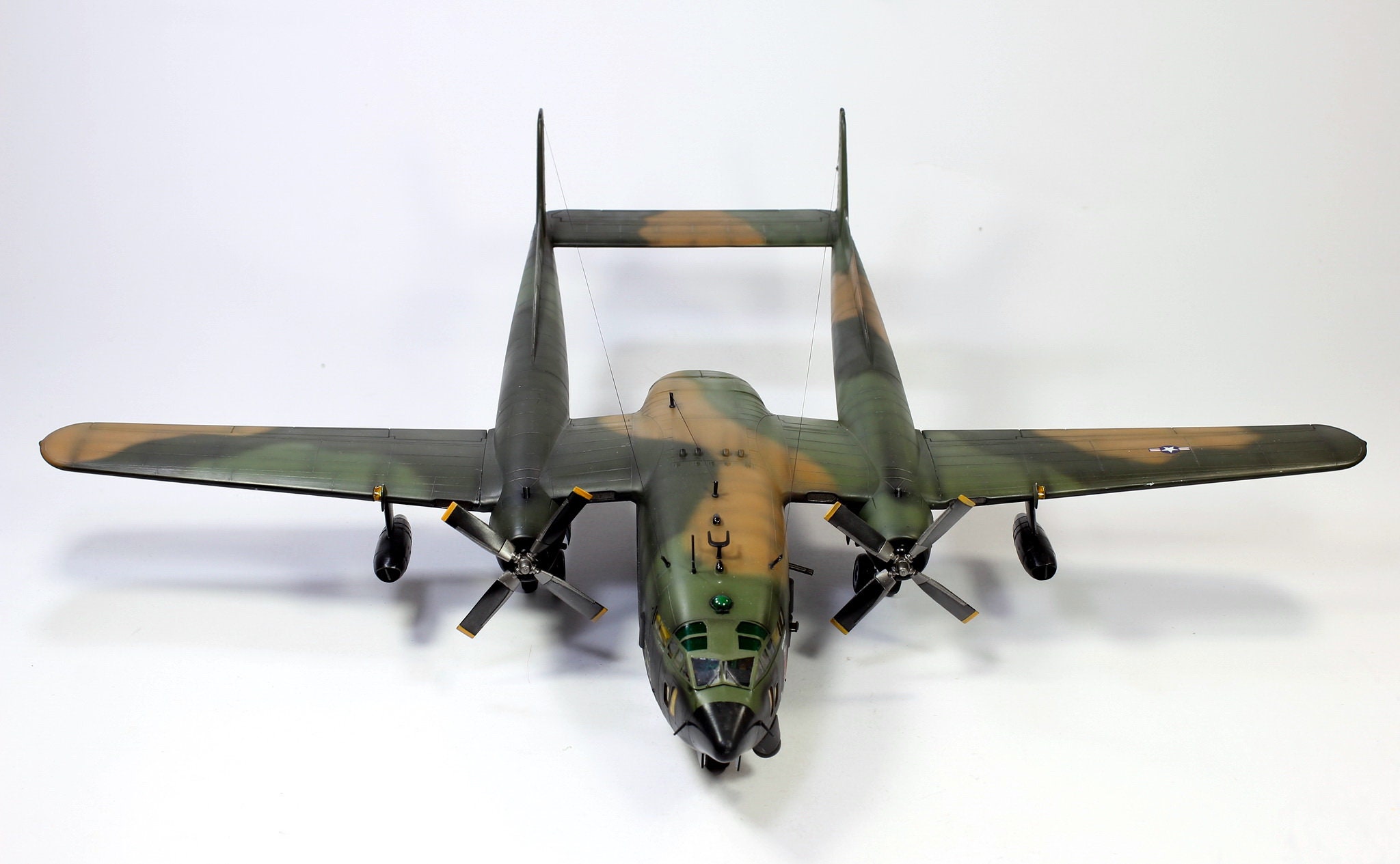 Probuilt Model USAF AC-119K Stinger Gunship in Vietnam War 1:72 (built ...