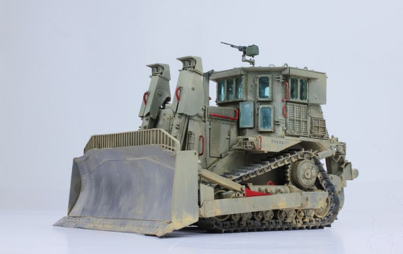 Handmade D9R Armoured Bulldozer Model: 1/35 Scale, Modern Warfare