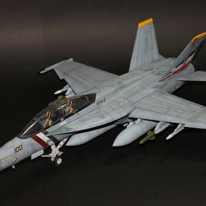 ProBuilt Model US Navy F/A-18F Super Hornet  1/32 (Built and painted by Professional skills)