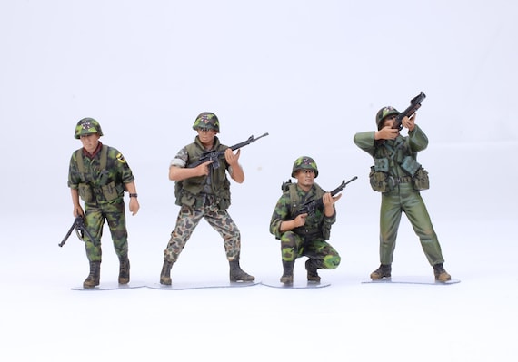 Painted Figure ARVN Rangers Saigon 1968 (4 Figures) in Battle