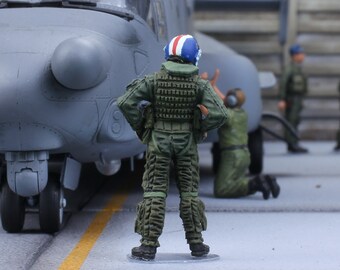 Painted US Navy Pilot Figures: 1/48 Scale Resin Model Set - Etsy